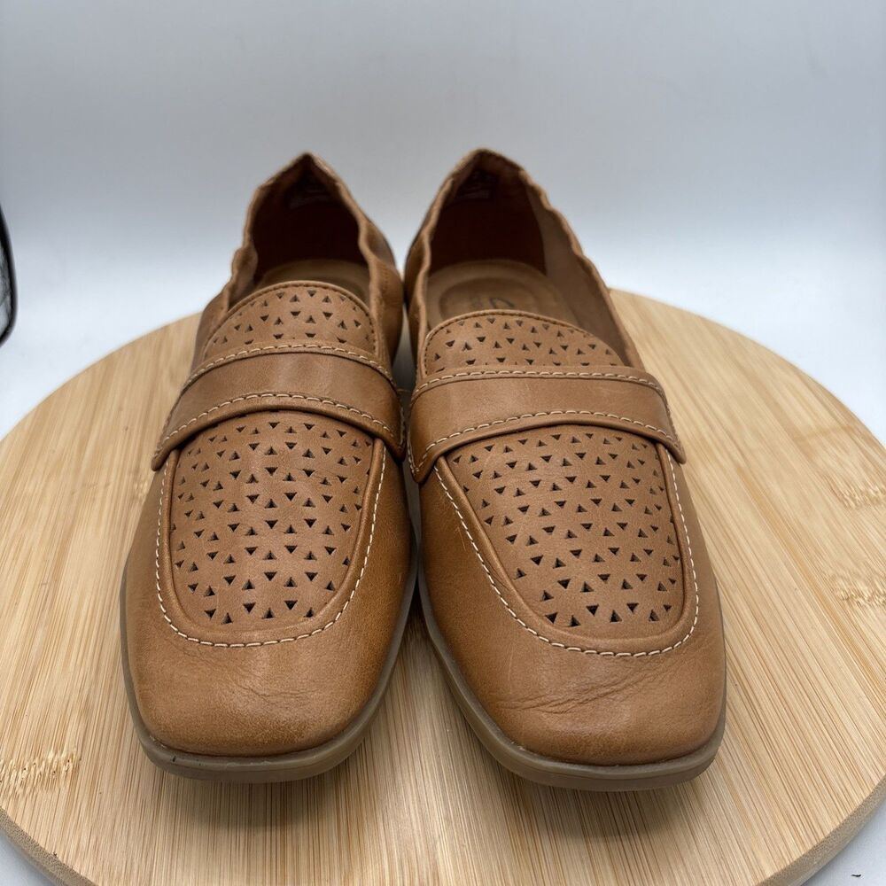 Clarks Lyrical Way Womens Cognac Leather Perforated Loafer Flat Shoe 8.5 - Picture 5 of 11
